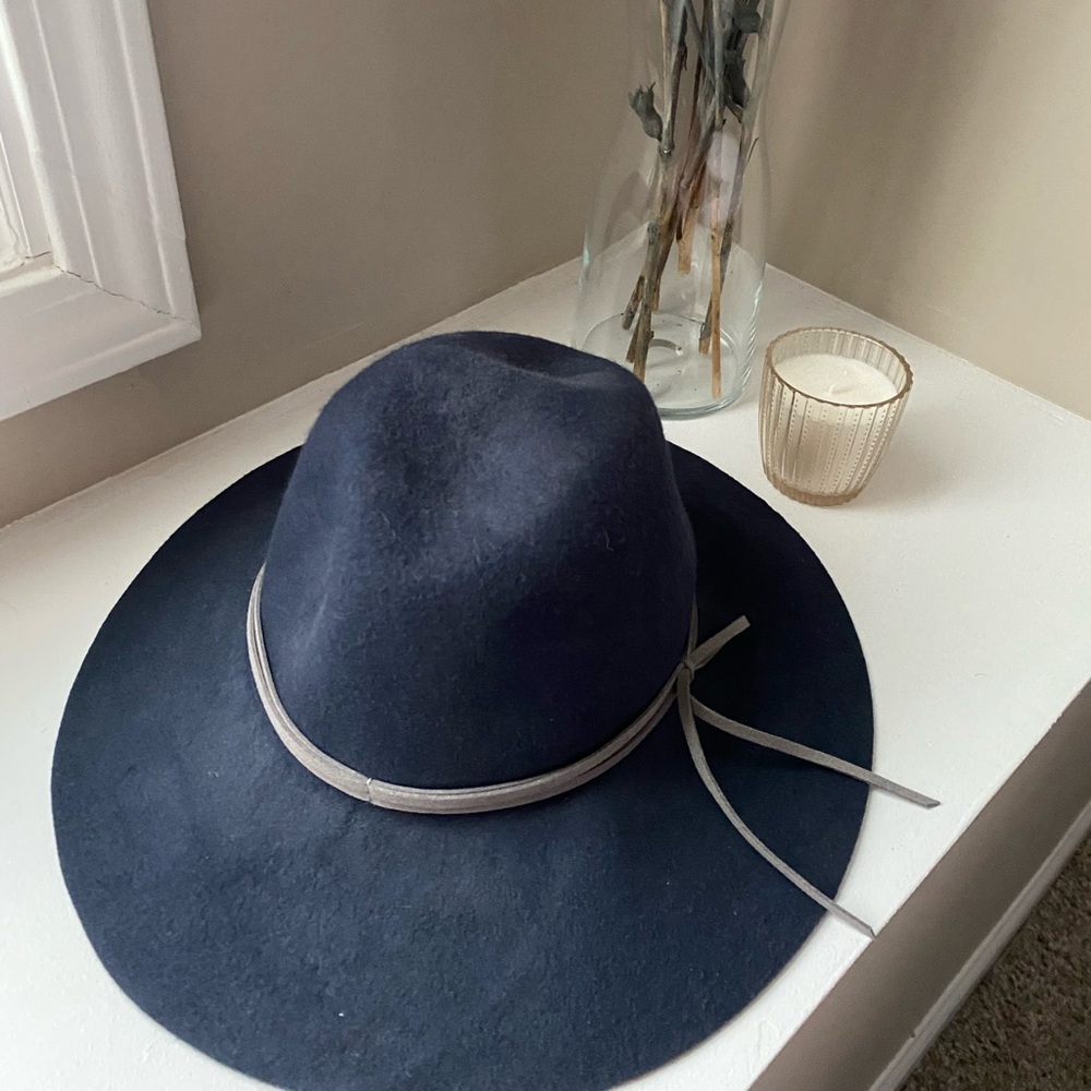 Lucky brand hat navy blue
